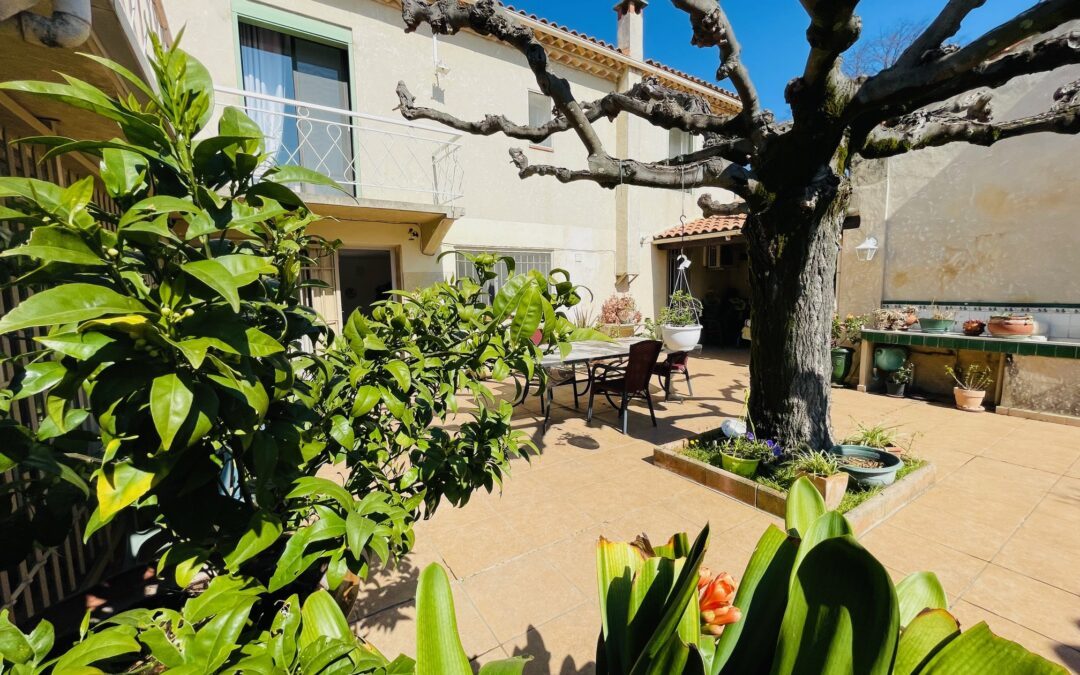 Superbe maison de ville  en exclusivité  à Bellegarde – 350 000 €